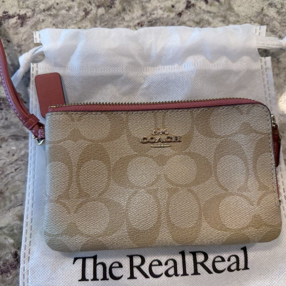 Coach Wallet. Authentic